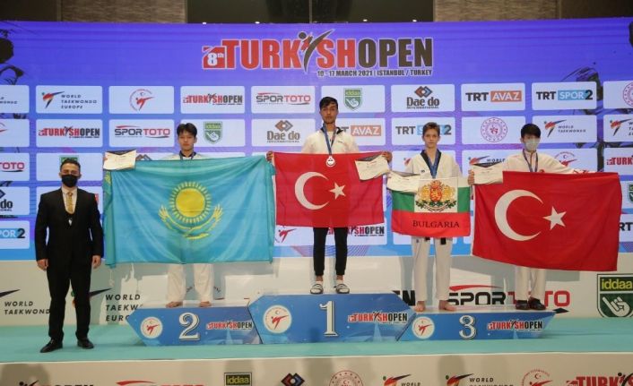 Mamak Belediyesi Tekvando Takımı şampiyon oldu