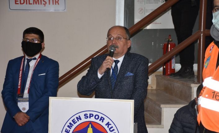 Menemenspor olağan genel kurulunda Kazım Hürol Taklak yeniden başkan seçildi