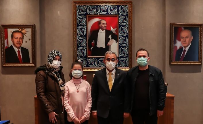 Ortaokul öğrencisi Başkan Işık’a şiir yazdı