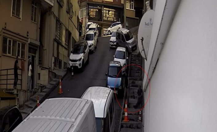 (Özel) İstanbul’un göbeğinde korku dolu anlar: İşçiler ölümden saniyelerle kurtuldu