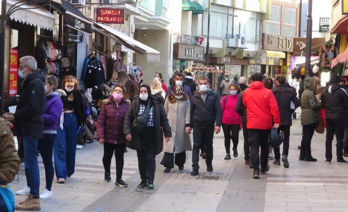 Prof. Dr. Şener: “Türkiye’de pandeminin bitimini sarı ve turuncu kodlu iller belirleyecek