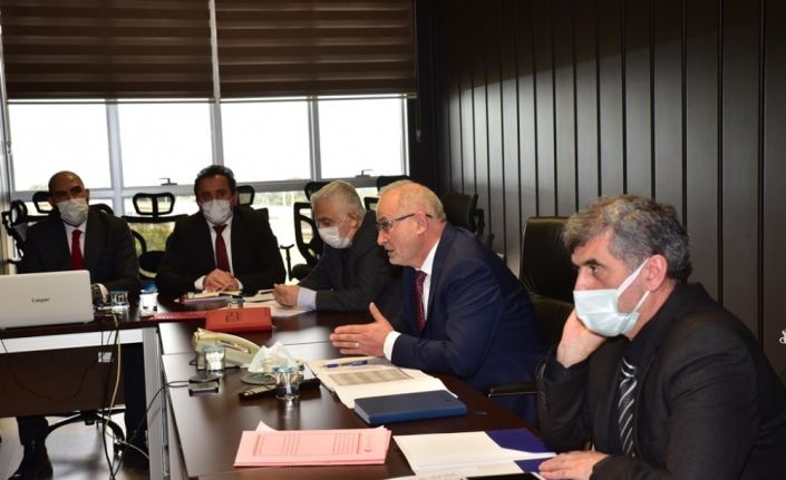 Rektör Ünal: "Eğitimde revizyonu bir varoluş sorunu olarak görüyoruz"