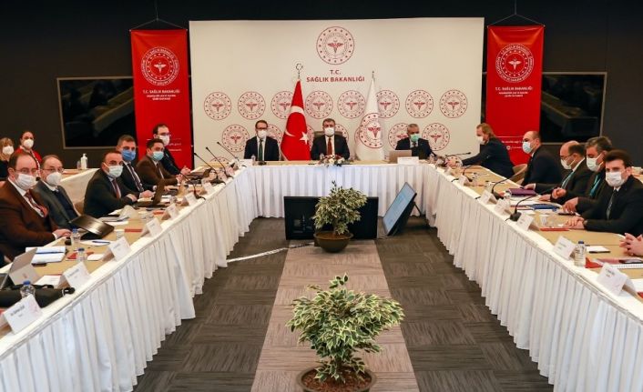 Sağlık Bakanı Koca: “İstanbul’da polikliniklerimizde hasta artışı olduğu görülüyor”