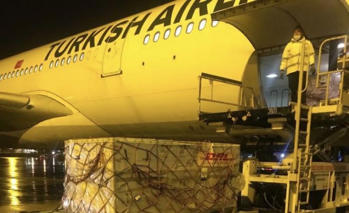 Sağlık Bakanı Koca: “Yaklaşık 1.4 milyon doz Biontech aşısı kullanıma hazır”