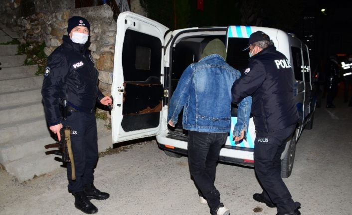 Sahte polis, vatandaşı oğlu ile korkutarak 90 bin TL dolandırdı