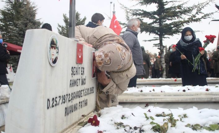 Şehitler Kayseri’de anıldı
