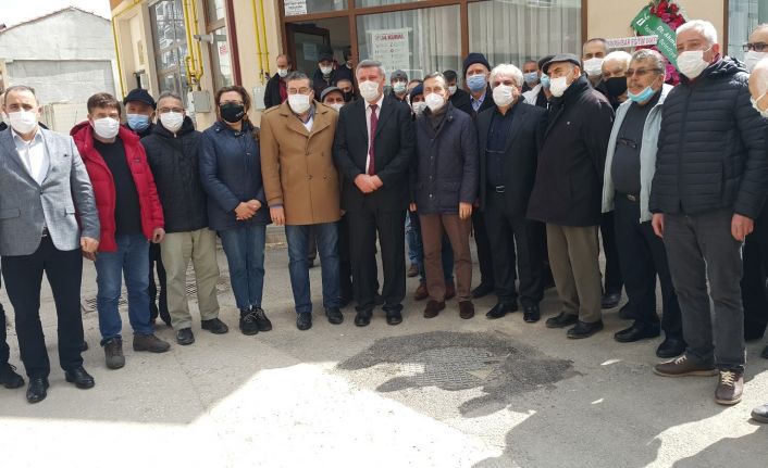 Sivrihisar Sosyal Yardımlaşma ve Dayanışma Derneği Başkanı yeniden İsmail Arslan oldu