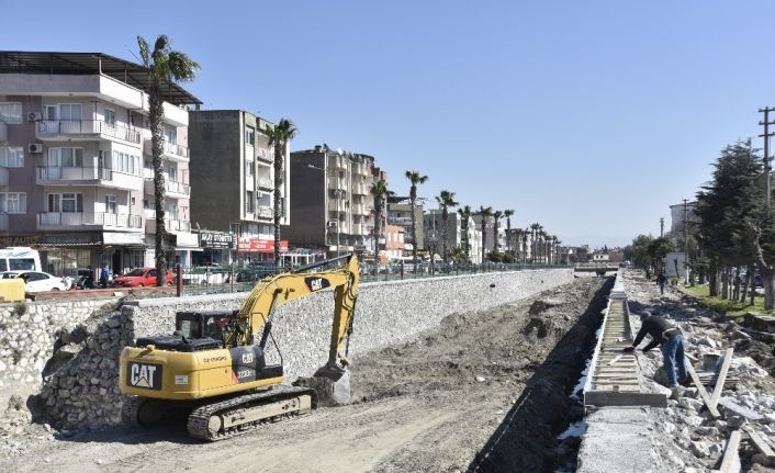 Söke çayı ıslah çalışmaları devam ediyor