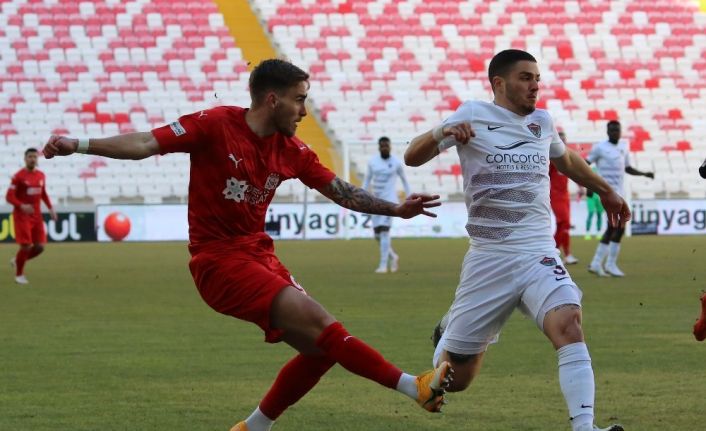 Süper Lig: DG Sivasspor: 0 - A.Hatayspor: 0 (Maç devam ediyor)