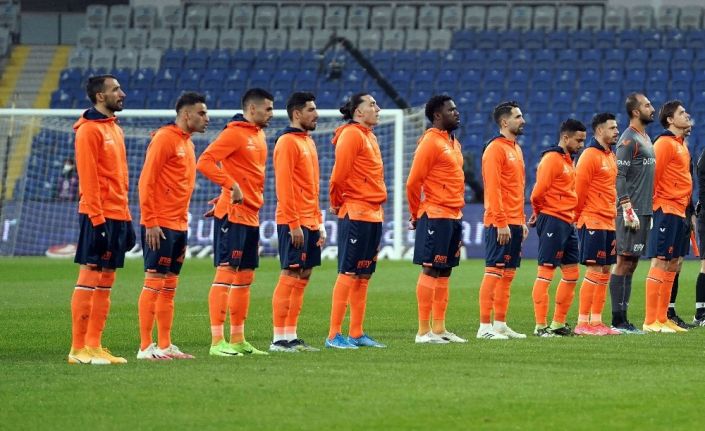 Süper Lig: Medipol Başakşehir: 0 - Beşiktaş: 0 (Maç devam ediyor)