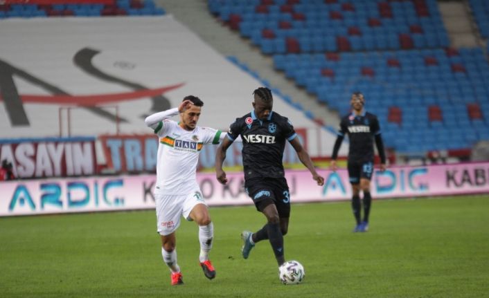 Süper Lig: Trabzonspor: 1 - Aytemiz Alanyaspor: 3 (Maç sonucu)