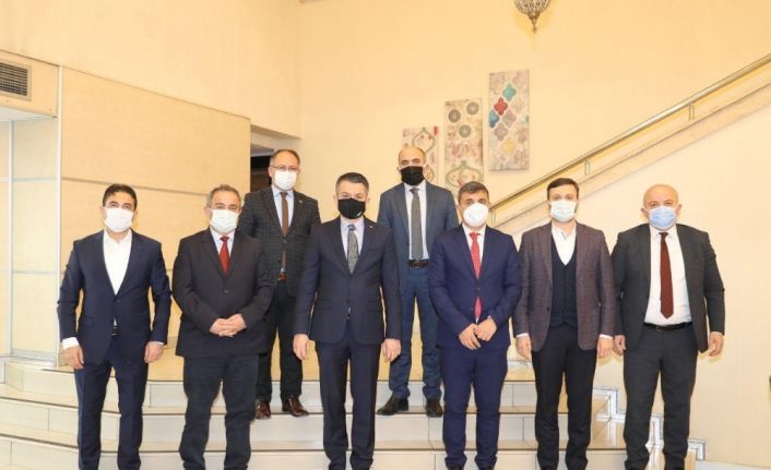 Tarım ve Orman Bakanı Pakdemirli ile Anadolu Yayıncılar Birliği bir araya geldi