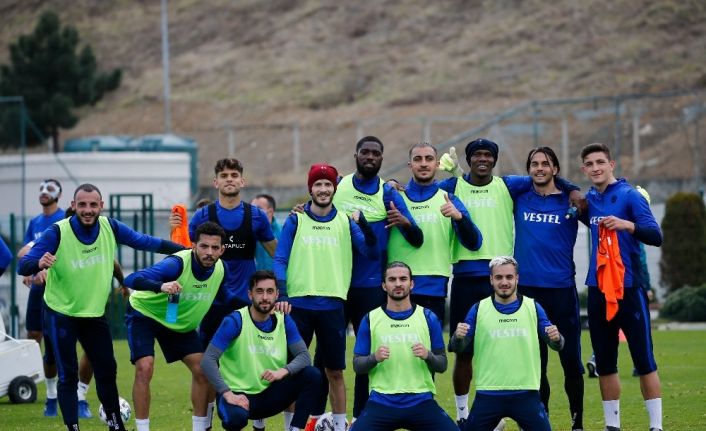 Trabzonspor ilk dörtte  kalmak istiyor