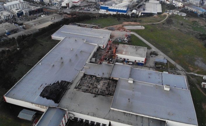 Tuzla’da yanan et fabrikasındaki hasarın boyutu gün ağarınca ortaya çıktı