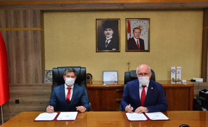 Uşak Üniversitesi ve AFAD arasında ‘Afet Farkındalık Eğitimi’ protokolü İmzalandı