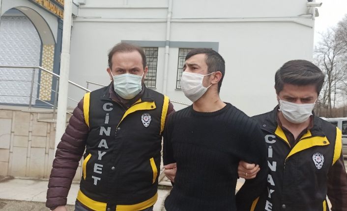 Uyuşturucu ile alkolü birlikte alınca yarım saatte 3 kişiyi bıçakladı