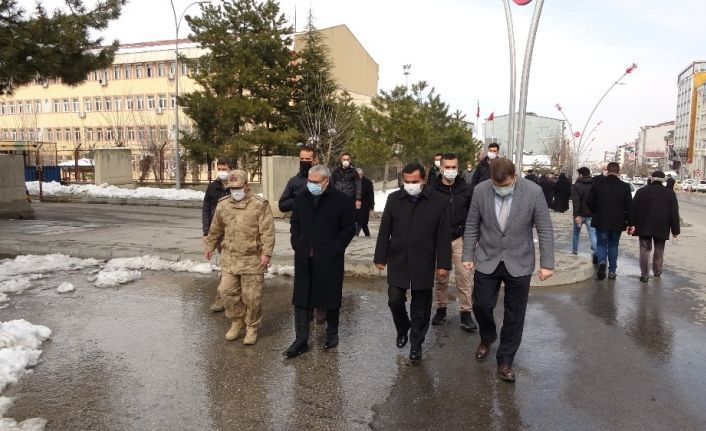 Vali Gündüzöz, mavi kategorideki Muş’ta denetime çıktı