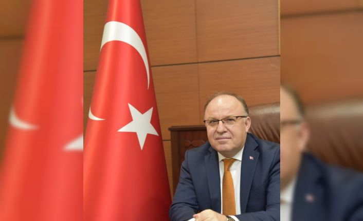 Vali Tutulmaz Çanakkale Deniz Zaferinin 106. Yıldönümünü kutladı