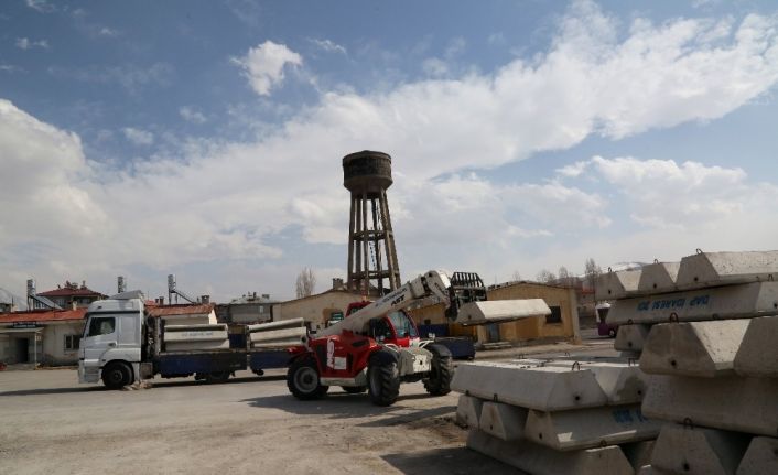 Van Büyükşehir Belediyesi 2 bin 500 hayvan içme suyu sıvatı kuracak