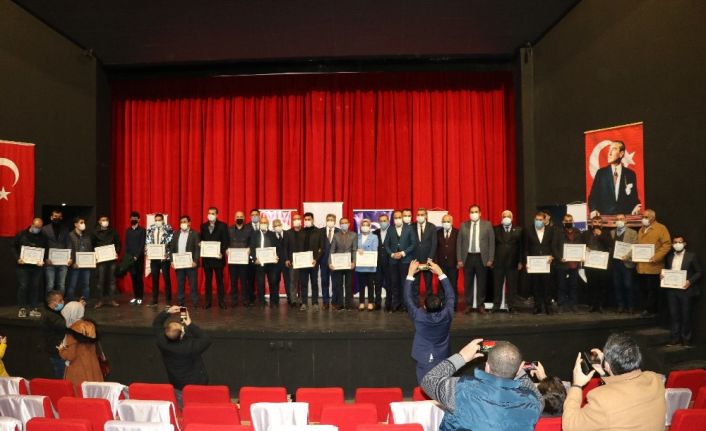 Van’da pandemi sürecinde istihdama katkı sağlayan 43 firmaya teşekkür belgesi verildi