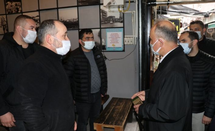 Yalova Valisi Erol, "yüksek riskli" iller arasında bulunan Yalova’da alınan salgın tedbirlerini denetledi
