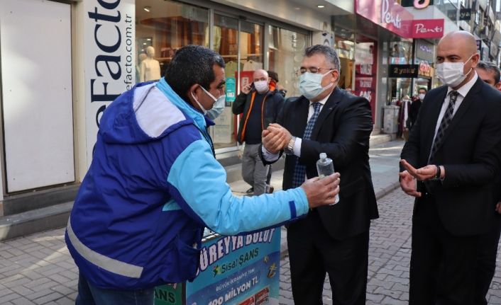 Yüksek riskli iller arasındaki Kocaeli’de korona virüs denetimleri sürüyor