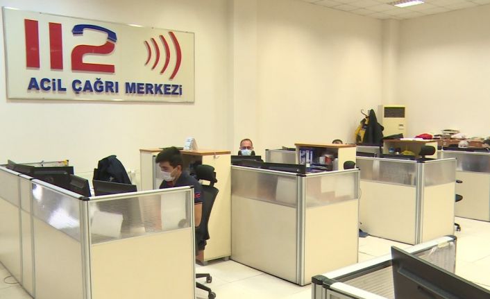 112’yi arayıp, "Burada bir sürü ölü var, mezarlıktan arıyorum" diyerek dalga geçti