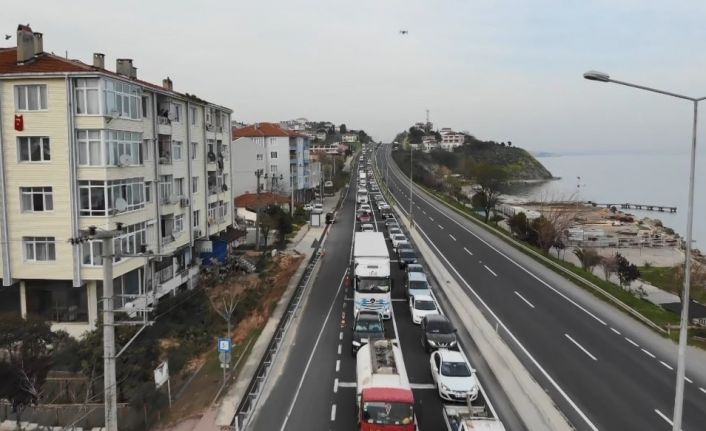 18 günlük kapanma başladı, polis İstanbul’dan Trakya’ya gelen tüm yolları kesti