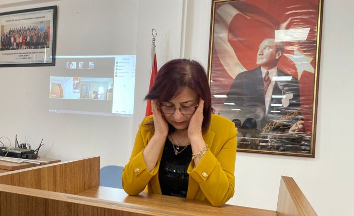 47 yıllık İş Kur Müdürünün veda töreninde göz yaşları sel oldu