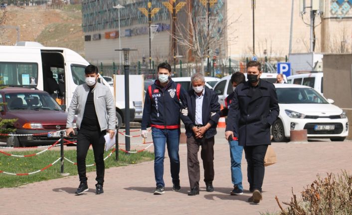 8 çocuğunun annesini yemek tartışması sonrası öldüren zanlı adliyeye sevk edildi