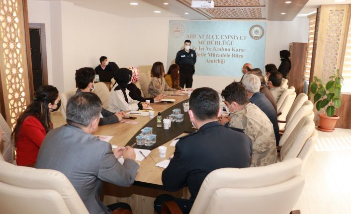 Ahlat’ta “Kadına Yönelik Şiddetle Mücadele Koordinasyon, İzleme ve Değerlendirme” toplantısı