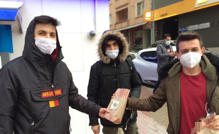 AK gençlerden iftara 5 kala uygulaması