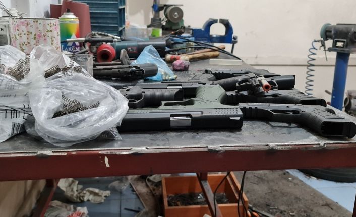 Bağcılar’da yasa dışı silah imalathanesine operasyon