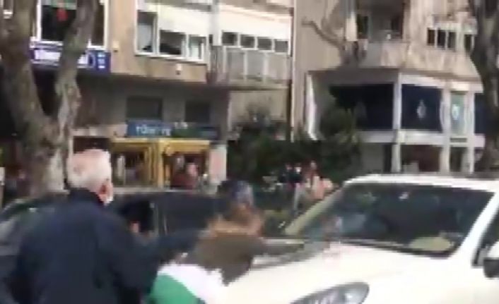 Bağdat Caddesinde bunalıma giren genç kadın sürücülere zor anlar yaşattı