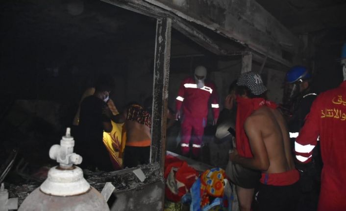 Bağdat’ta Covid-19 hastalarının kaldığı hastanede yangın: 27 ölü, 30 yaralı