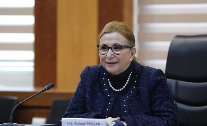 Bakan Pekcan: “Ticaret hacmimizin çok daha iyi rakamlara ulaşmasını birlikte sağlayacağız”