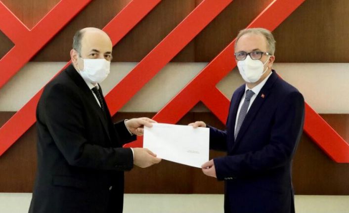 Bartın Üniversitesi Rektörü Prof. Dr. Orhan Uzun mazbatasını aldı