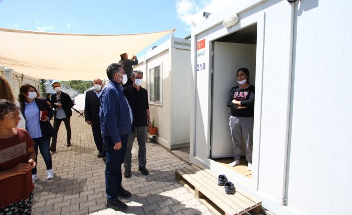 Başkan Sandal, depremzedeleri yalnız bırakmıyor