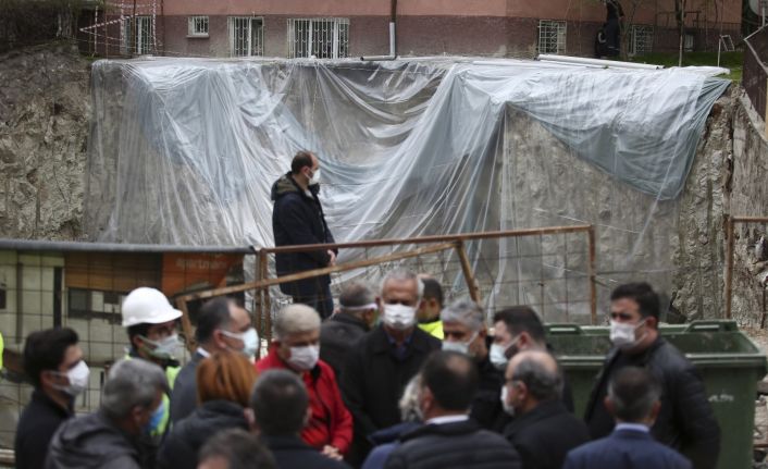 Başkan Taşdelen: “Burada hiçbir şekilde binalarda kayma yok, temellerinde oynama yok"
