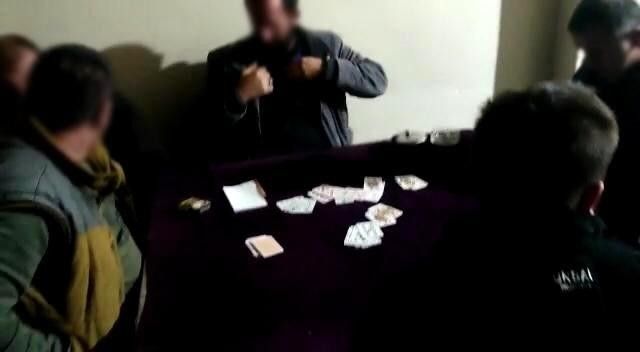 Bayburt’ta kısmi kapanma tedbirlerine aykırı davranan 12 kişiye idari para cezası uygulandı