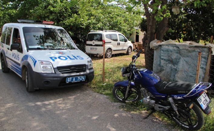 Çaldıkları motosiklet arızalandı, yardım etmek isteyenlere ‘çalıntı abi dikkat et’ dediler