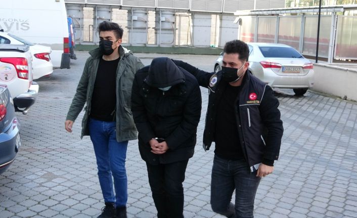 Çantasından 3 bin 526 adet uyuşturucu hap çıkan avukata 8 yıl 4 ay hapis