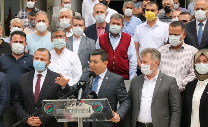 CHP’li Özkoç’un sözde soykırıma ismini karıştırdığı belediye, konuyu mahkemeye taşıyor