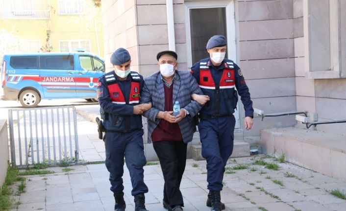 Cinayet zanlısı gazetecilere: “Çekme lan, adaleti mi savunacaksınız sanki bana?” diye tepki gösterdi