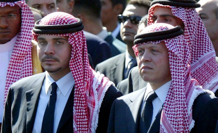 Ev hapsine alınan eski Ürdün Veliaht Prensi Hamza, Kral 2. Abdullah’a sadakat yemini etti