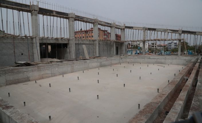Eyyübiye’de yarı olimpik havuz çalışmaları sürüyor