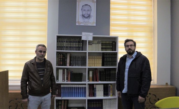 Fazlı öğretmenin adı kütüphanede yaşatılıyor