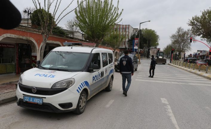 Hafta sonu kısıtlaması sonrası kent sessizliğe gömüldü