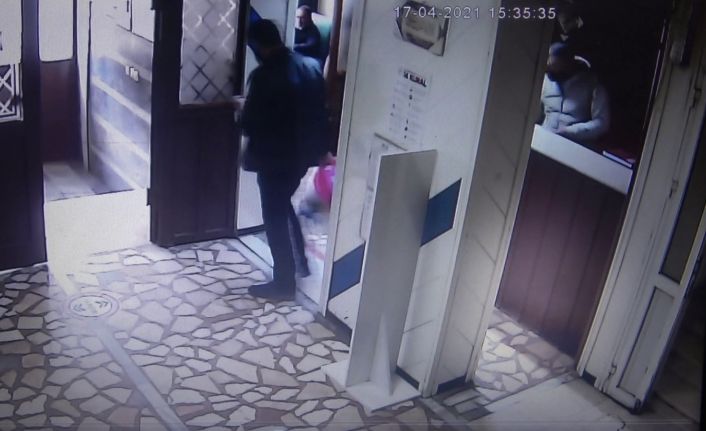 HES kodu sorgusunda riskli çıkan müşteri polisi duyunca otelden kaçtı