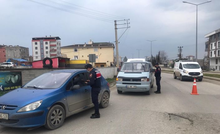 İlkadım Jandarma’dan HES kodu sorgulaması ve sokağa çıkma yasağı uygulaması